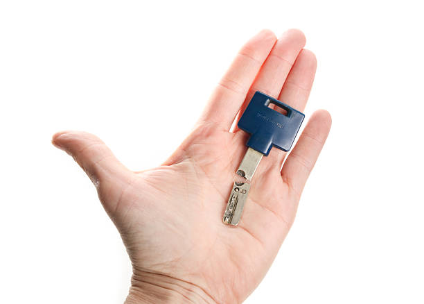 خدمات کلیدسازی اضطراری در کرج و بهینه سازی سئو جستجوی صوتی توسط پینو سایت