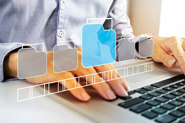 مفهوم کسبوکار باز کردن فایلهای اسناد، انتخاب، سازماندهی و جداسازی - ساختن پلهای دیجیتال به آینده: راهنمای جامع برندینگ و تولید محتوای سئو برای اعتمادسازی در وبسایتهای مشاوره مهاجرت در شیراز - استراتژی محتوای مهاجرت، اعتمادسازی آنلاین، تولید محتوای سئو، برندینگ دیجیتال