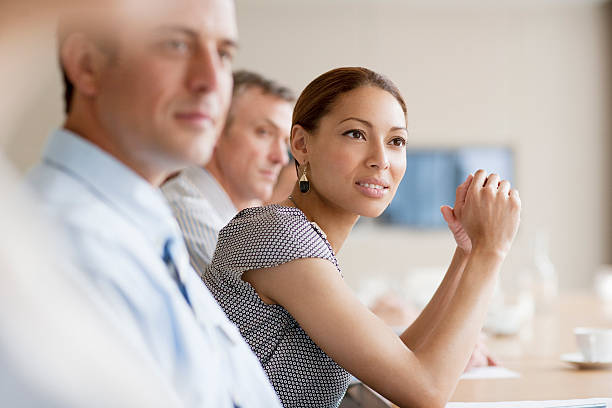 آموزش سئو به تیم داخلی شیراز و استراتژی سئو حقوقی با کارشناسان پینو سایت