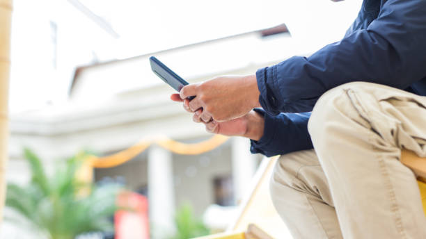 تجزیه و تحلیل دادهها با هوش مصنوعی برای کاهش توقف خط تولید در کارخانجات پوشاک تبریز