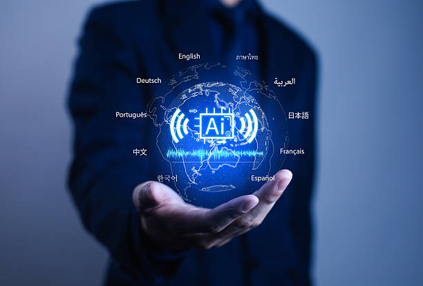 تاجر در حال نگه داشتن جهان دیجیتال با فناوری ترجمه هوش مصنوعی و چندزبانه، نقشه راه ساخت پلتفرم آموزش برنامهنویسی و بهینهسازی تجربه کاربری (UX) برای جذب استعدادهای جهانی