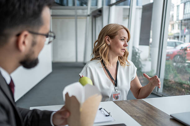 استراتژی دیجیتال کسب و کارهای غذایی و برندینگ دیجیتال مواد غذایی - نقشه راه برندینگ دیجیتال و طراحی سایت D2C برای تولیدکنندگان مواد غذایی