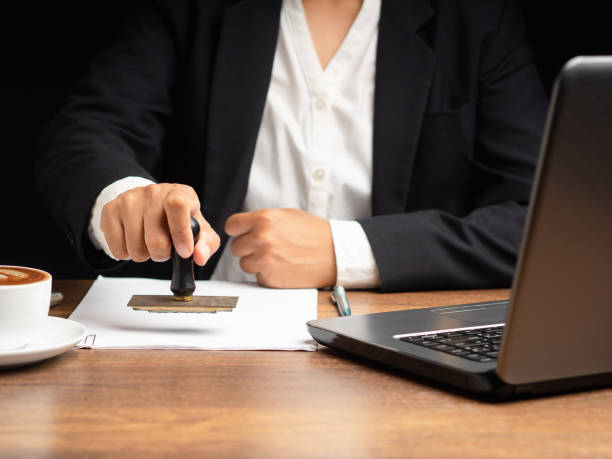 طراحی وبسایت حرفه ای با پینو سایت برای بهینه سازی وبسایت حقوقی محضر