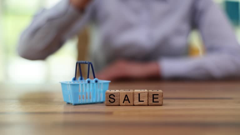 بازاریابی آنلاین قنادیهای یزد - استراتژی فروش مستقیم به مشتری