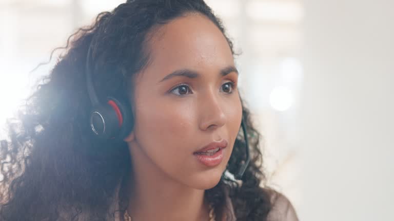 خدمات مشتری و ارتباط با مشتری با هوش مصنوعی برای آژانسهای مسافرتی شیراز در سال 2025 - فراتر از یک بلیط: نقشه راه دیجیتال مارکتینگ و بهینهسازی تجربه کاربری (UX) با هوش مصنوعی برای آژانسهای مسافرتی شیراز