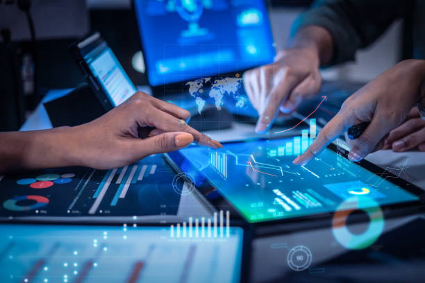 تحلیل داده های مشتریان با نرم افزار CRM تعمیرگاه برای بهبود کسب و کار