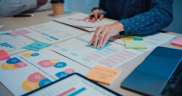 مشاوره طراحی وبسایت و برندینگ دیجیتال پوشاک در پینو سایت