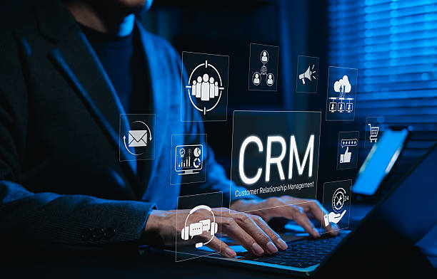 CRM سفارشی و تحول سئو B2B برای تولیدکنندگان کفش