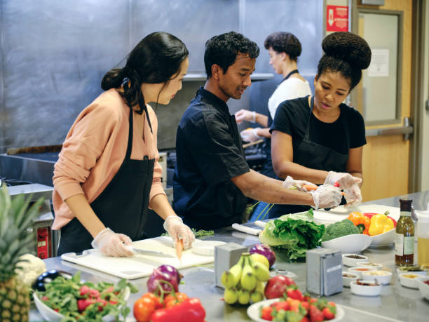 آموزشگاه مجازی آشپزی در رشت با پلتفرم آموزشی آنلاین