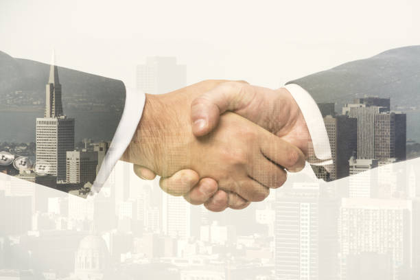 اعتمادسازی آنلاین وکلا و بازاریابی محتوای حقوقی در پلتفرمهای دیجیتال