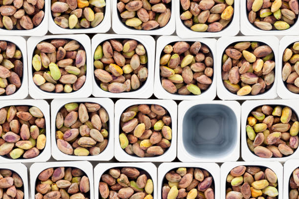 برندینگ جهانی پسته کرمان در ۱۴۰۵: پسته خندان ایرانی، رقابت در بازار جهانی پسته، استراتژی برندسازی پسته