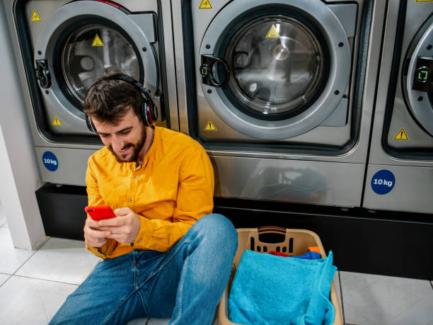 مدیریت آنلاین خشکشویی با استفاده از نرم افزار PWA مدرن