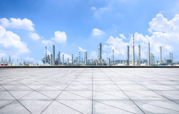 تجسم معماری کویر و طراحی سایت AR برای کارخانجات کاشی - یک فضای صنعتی با کف خالی برای نمایش کاشی