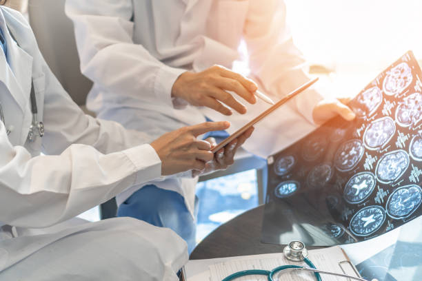 دیجیتال مارکتینگ کلینیک زیبایی در شیراز - همکاری تیمی برای افزایش مراجعه کلینیک