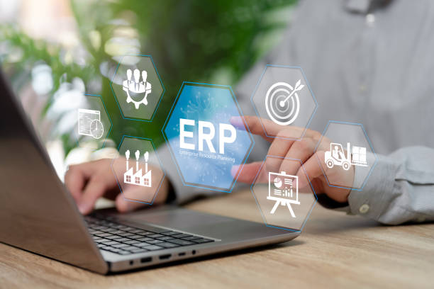 یکپارچهسازی سئو و CRM برای بازاریابی صنعتی