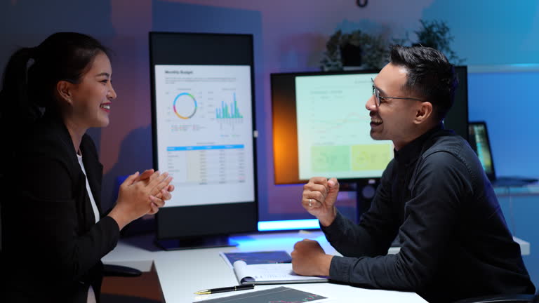 تیم طراحی سایت و هوش مصنوعی در حال نهایی کردن پروژه وبسایت برای یک دفتر وکالت هوشمند - طراحی سایت، دفاتر وکالت هوشمند، قیمت طراحی وبسایت