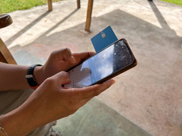 هوش مصنوعی در تجارت الکترونیک، افزایش فروش آنلاین موبایل در اصفهان، شخصیسازی تجربه خرید، وبسایت فروشگاهی