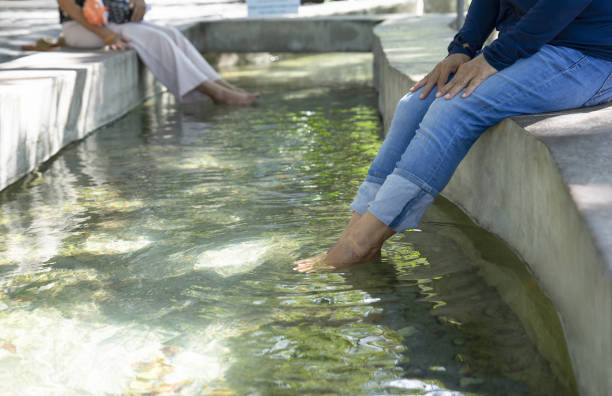 تجربه آرامشبخش آب درمانی در چشمههای آبگرم سرعین اردبیل برای گردشگران سلامت