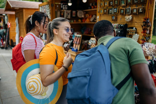 جذب گردشگر خارجی با سئو دوزبانه برای اقامتگاه بوم گردی