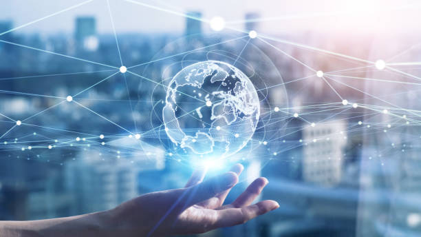 فروش جهانی آثار هنری از طریق وبسایت D2C و حراجی آنلاین هنر