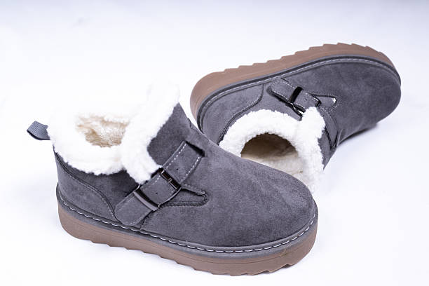 صادرات کیف و کفش چرم، بسته بندی و ارسال به بازارهای اروپا از طریق وبسایت فروشگاهی