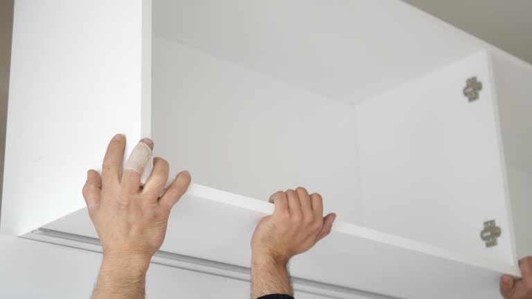 نصب کابینت طراحی شده با کانفیگوریتور سه بعدی