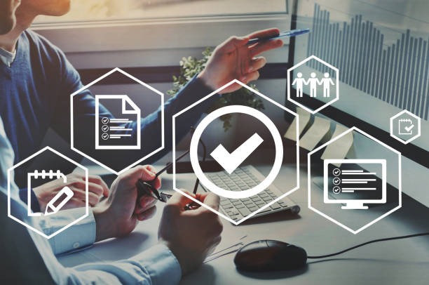 تضمین کیفیت و خدمات پس از فروش با CRM