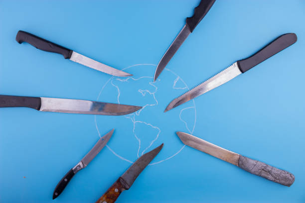 فروش جهانی چاقو دستساز و استراتژی برندینگ دیجیتال