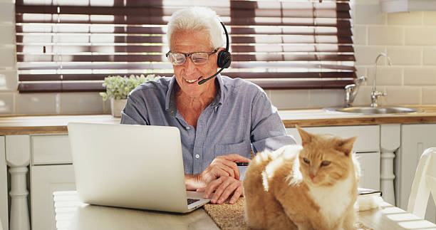 پشتیبانی سایت و اعتمادسازی آنلاین برای خدمات سالمندان