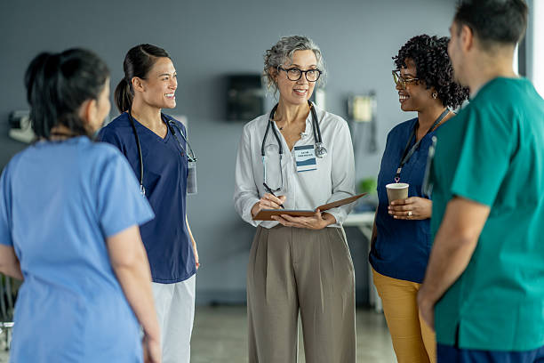 پل سلامت دیجیتال از مشهد به حاشیه خلیج فارس: تیم پزشکی در حال همکاری و بحث