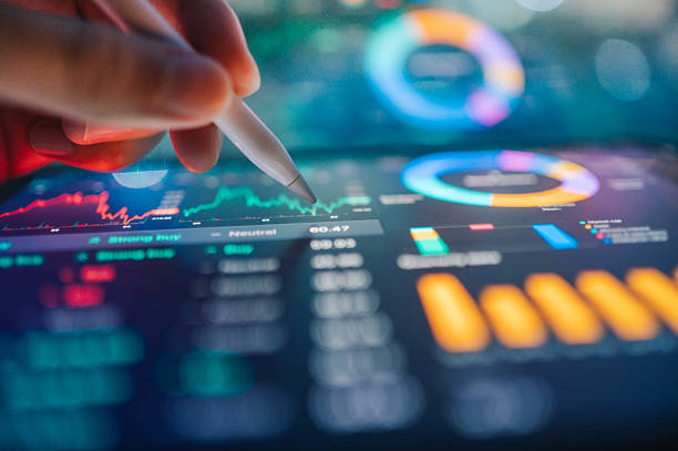 تحلیل دادهها و بهینهسازی استراتژی آنلاین خدمات مبل شویی