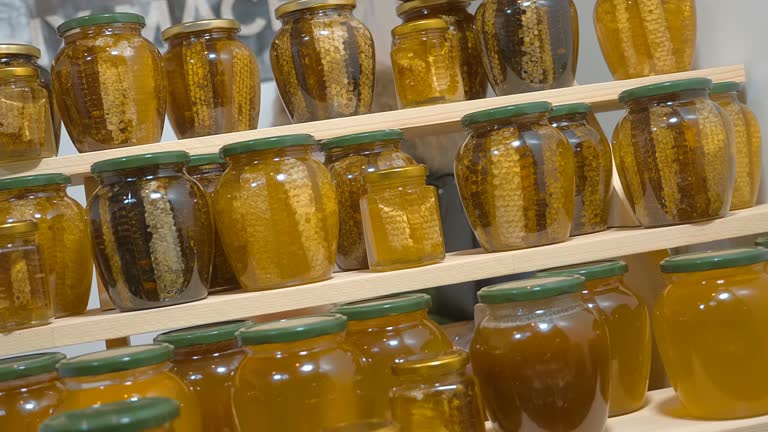 راهکارهای عملی برای برندینگ دیجیتال و فروش آنلاین گز در بازارهای جهانی