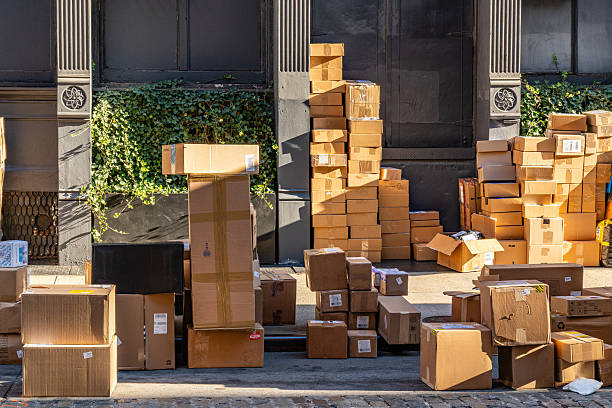 پشتیبانی سایت پیشبینانه در قطب خودروسازی اراک: نقش یکپارچهسازی اینترنت اشیاء (IoT) در پورتال B2B برای تضمین زنجیره تأمین تولیدکنندگان قطعات خودرو - بسته بندی و لجستیک هوشمند با IoT