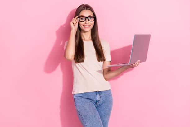 برندینگ دیجیتال و سئو برای کلینیکهای پوست و مو: راهکارهای نوین در شیراز