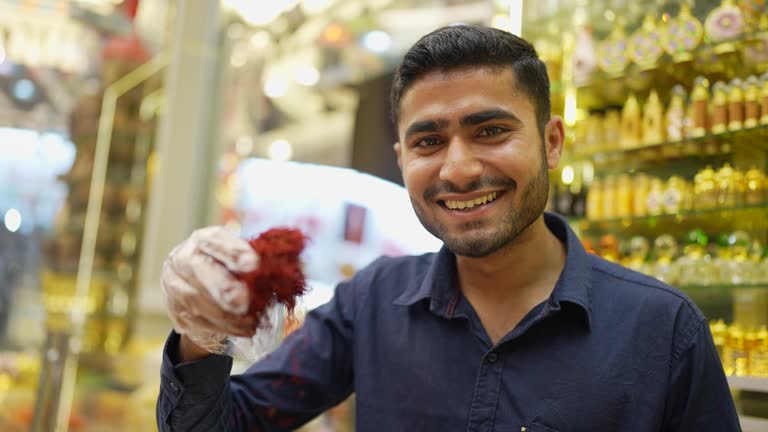 افزایش فروش و صادرات زعفران با طراحی وبسایت حرفهای در ایران