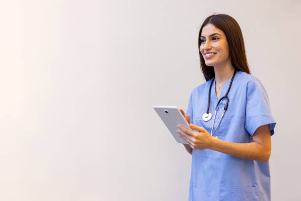 برندینگ دیجیتال کلینیک پوست و مو با تولید محتوا