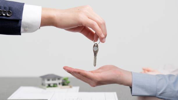 مقاله: از پیشفروش تا تحویل کلید در پردیس: استراتژی جامع دیجیتال مارکتینگ و ساخت پورتال مشتریان برای برندینگ دیجیتال انبوهسازان - تحویل کلید موفق