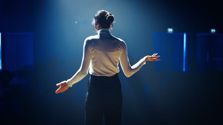 بهینهسازی تجربه کاربری تئاتر برای افزایش فروش بلیت