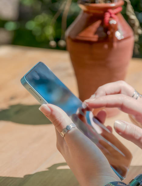 تجربه کاربری پیشرفته با طراحی سایت واقعیت افزوده در فروشگاههای آنلاین طلا و جواهر