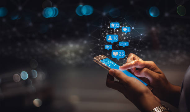 استراتژی محتوای سئو و شبکههای اجتماعی برای برندینگ دیجیتال شرکتهای مشاوره مالی