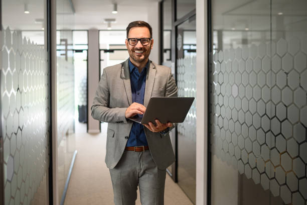 نرم افزار شرکتهای ساختمانی برای مدیریت و جذب سرمایهگذار پینو سایت