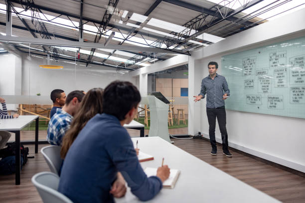 مشاوره برای استراتژی وبسایت آموزشی و UX آموزشگاه رانندگی کرج