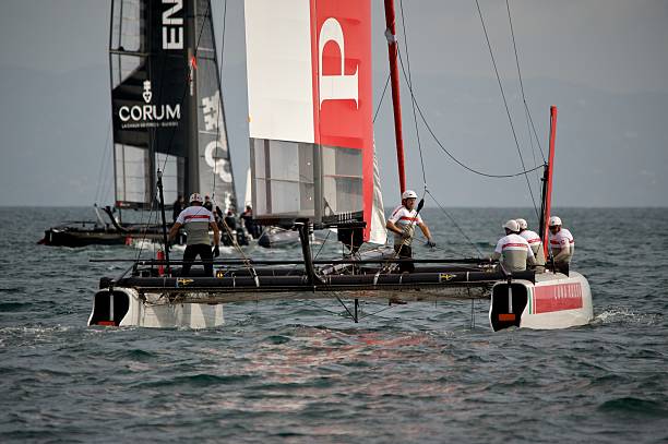 روایت هنر گیلان در مد دیجیتال: استراتژی جامع برندینگ و طراحی سایت فروشگاهی با هوش مصنوعی برای طراحان لباس در رشت - فناوری و نوآوری در کسبوکار