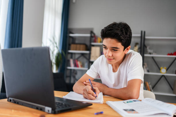 جذب آنلاین طلاب و زائران با پلتفرم LMS اختصاصی پینو سایت