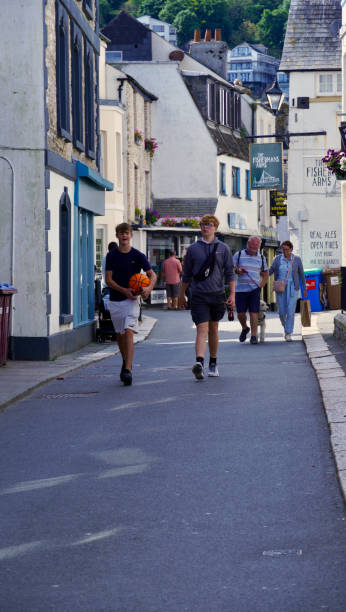 جذب توریست رستوران در رشت با استراتژی دیجیتال مارکتینگ