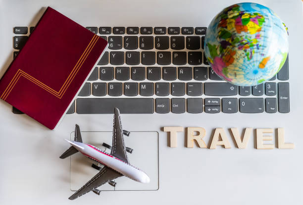 برنامهریزی سفر و رزرو اقامتگاه بومگردی کاشان با استفاده از طراحی سایت هوشمند و هوش مصنوعی