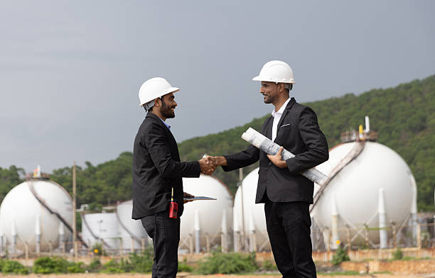 مشاوره بیمه صنعتی برای قراردادهای پتروشیمی در اهواز