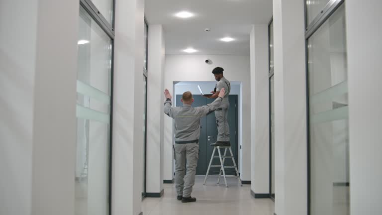 خدمات نصب دوربین مداربسته در اهواز – تیم حرفهای و امنیت هوشمند