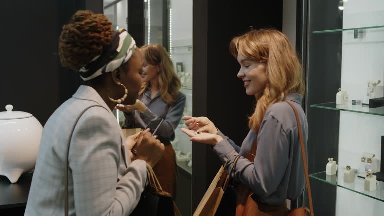 برندینگ دیجیتال و بازاریابی معماری داخلی لوکس برای جذب مشتری