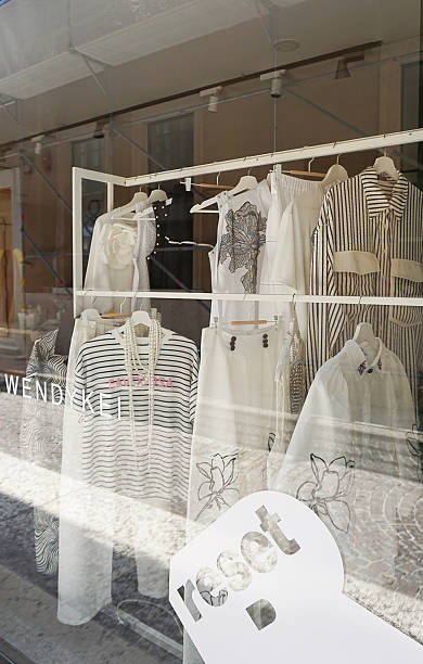 بهینهسازی تجربه کاربری وبسایت D2C برای تولیدی پوشاک اصفهان - فروش آنلاین پوشاک و حذف واسطهها